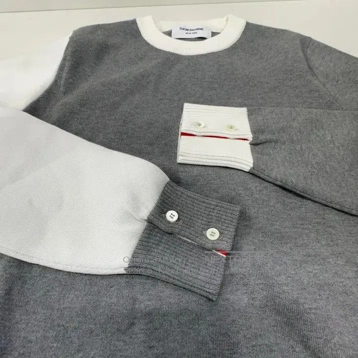 Thom Browne Thom Browne Gray Striped Knit Sweater for Men. Size US S / EU 44-46 / 1 - 7 Thumbnail