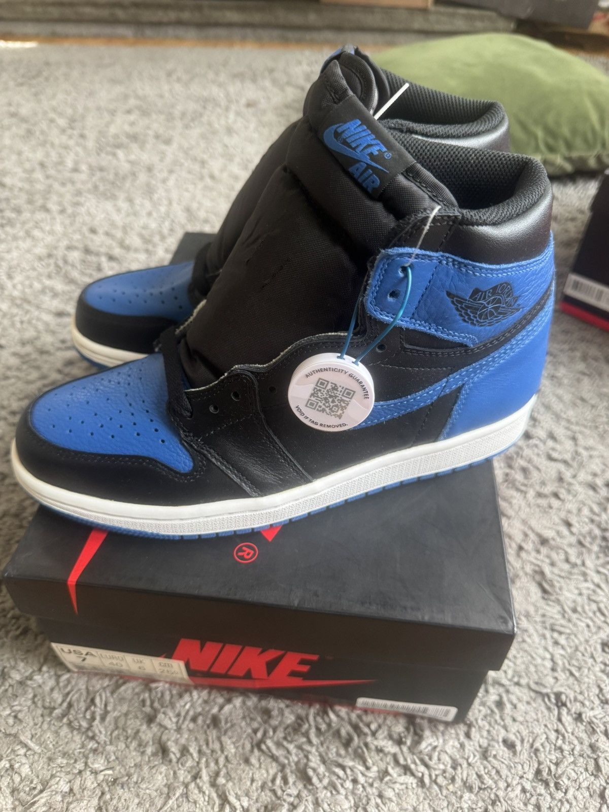 Jordan Brand Air jordan 1 royal 2017 release Size US 7 / EU 40 - 2 Thumbnail