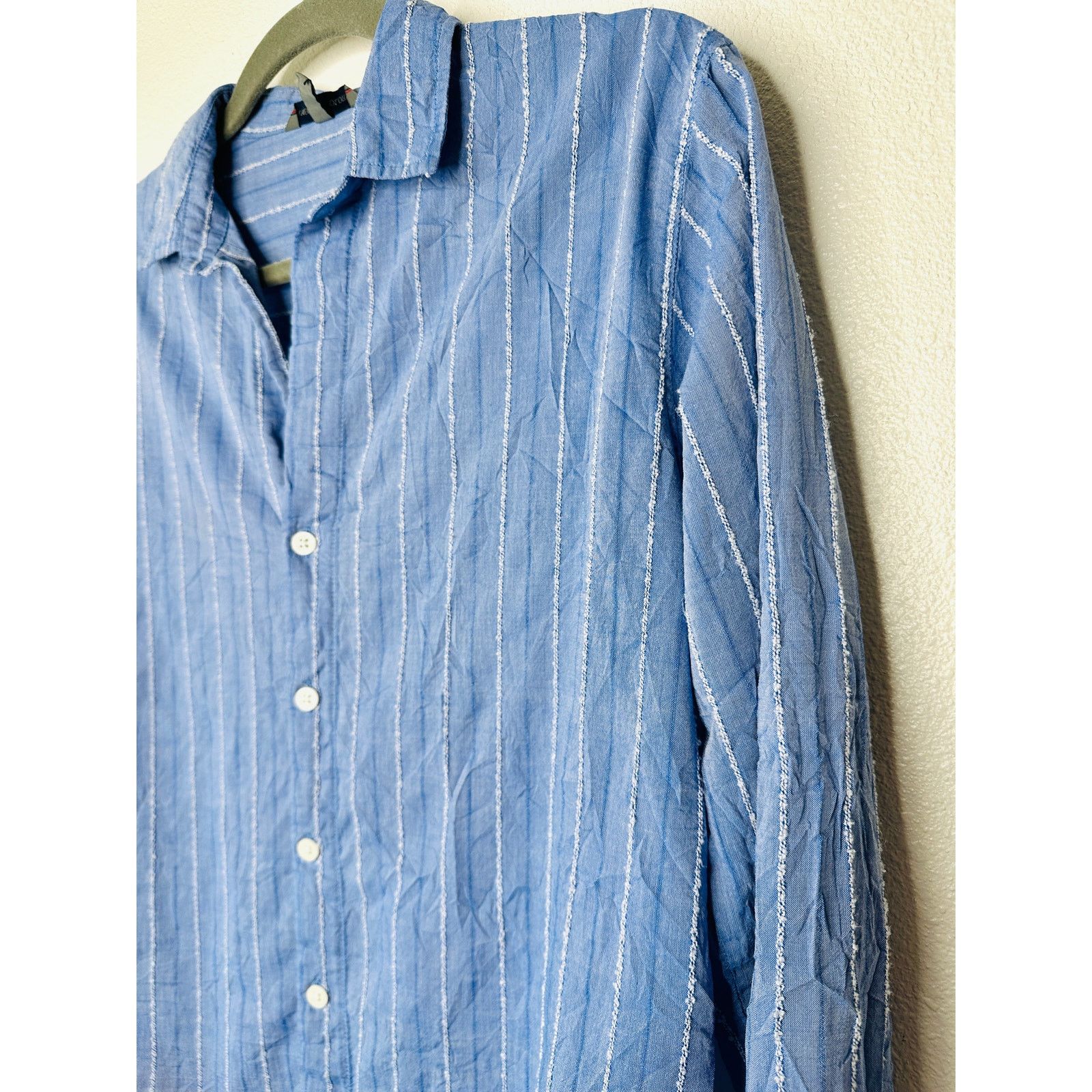 Other American Colors Blue White Fuzzy Stitch Stripe Button Shirt Size M / US 6-8 / IT 42-44 - 4 Thumbnail
