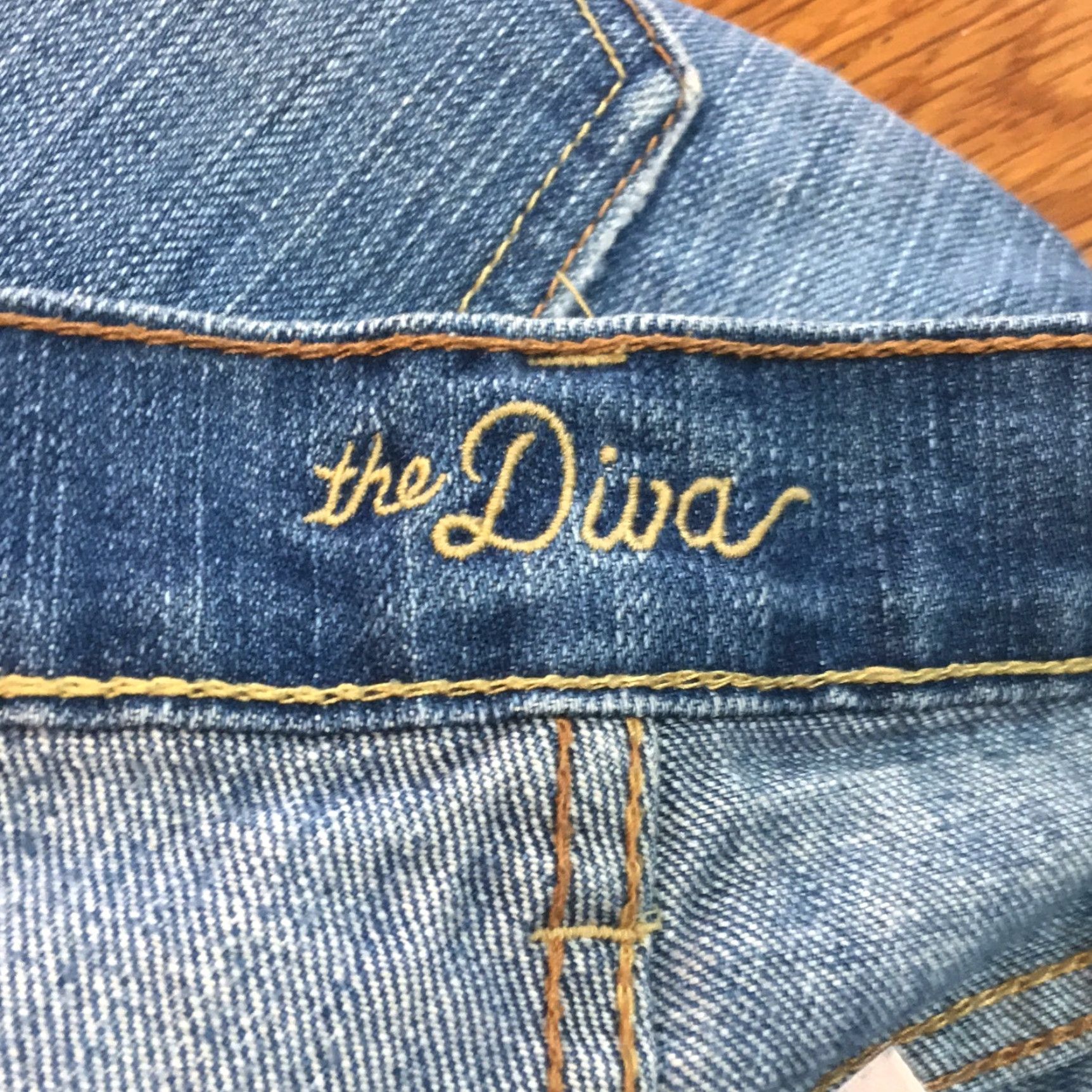 Old Navy Old Navy Jeans The Diva Denim Straight Leg 10 Women Blue 34X33 Regular Fit 33in Inseam Size 32" / US 10 / IT 46 - 6 Thumbnail