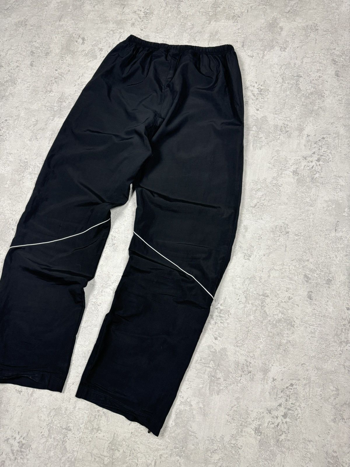 Nike Vintage Nike Y2K Track Pants Sportswear Size L Size US 34 / EU 50 - 10 Thumbnail