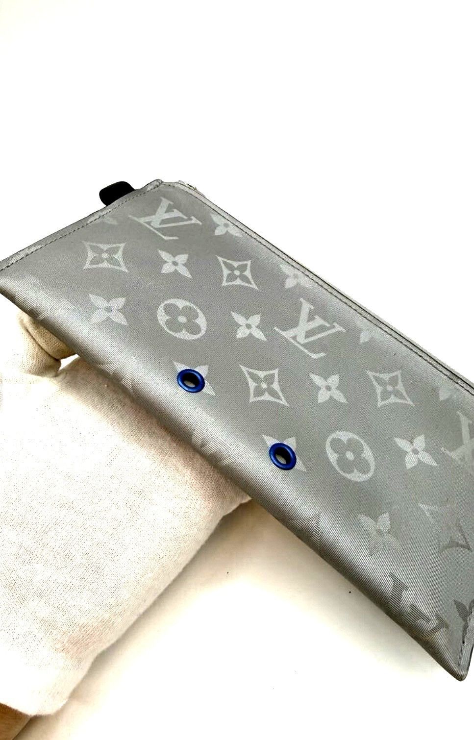 Louis Vuitton Louis Vuitton Monogram Satellite Alpha Pouch - Silver/Grey Size ONE SIZE - 6 Thumbnail