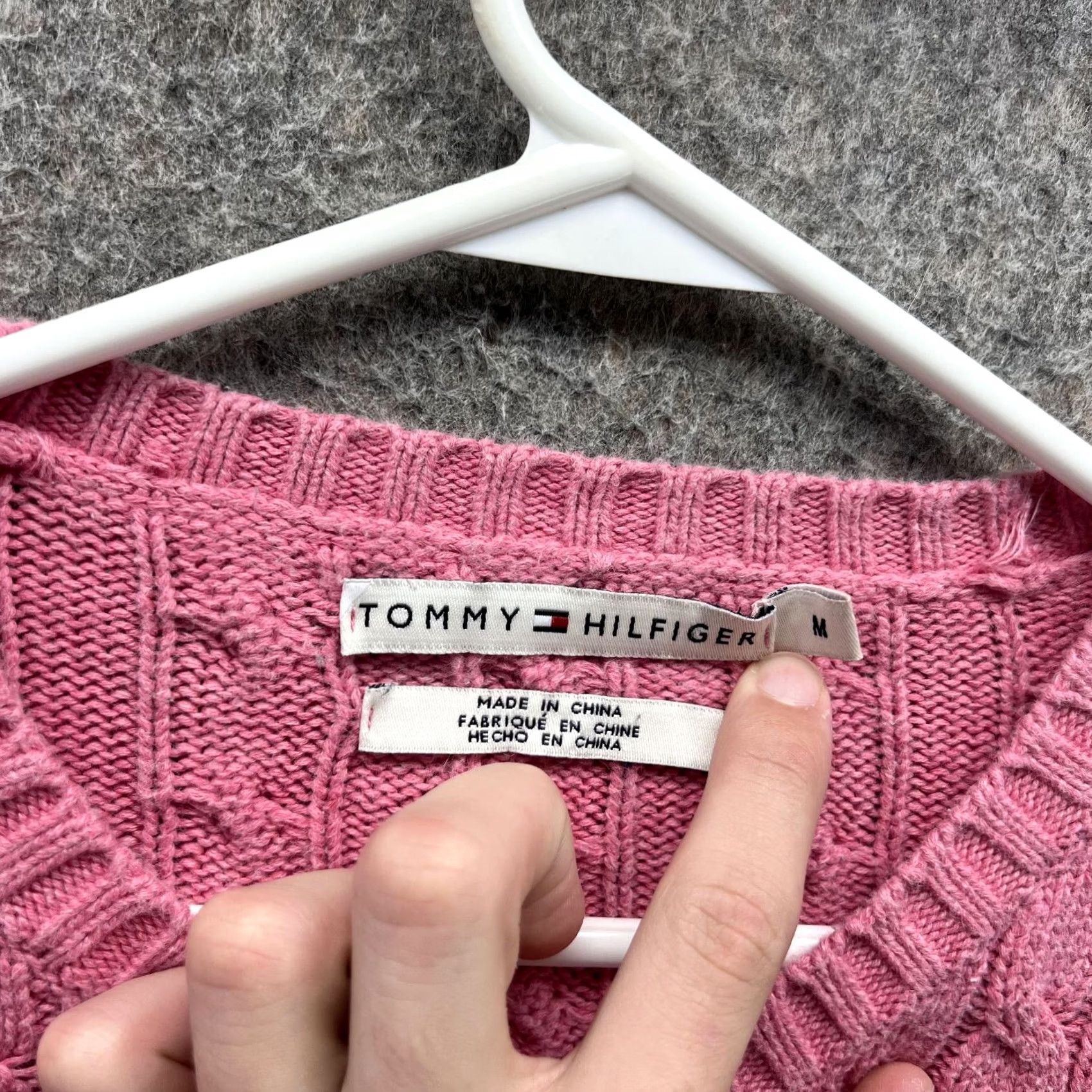 Tommy Hilfiger Tommy Hilfiger Sweater Women Medium Pink Crewneck Cable Knit Pullover Knitted Knit All Seasons Size M / US 6-8 / IT 42-44 - 2 Thumbnail