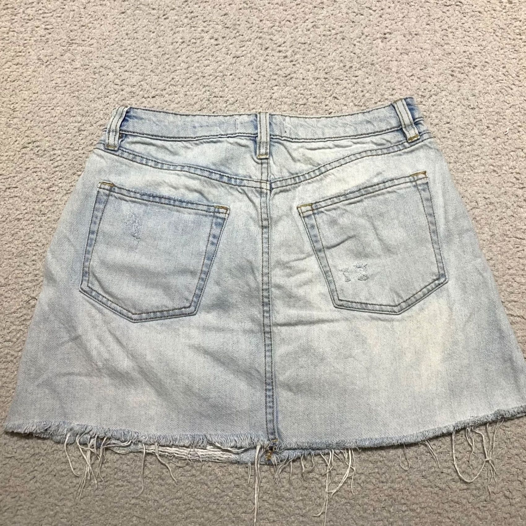 Vintage We the Free We the Free People Womens Skirt 28 Blue Denim Distressed Raw Hem Mini Short Bohemian Pockets Mens Womens Girls Girls Size 28" / US 6 / IT 42 - 2 Thumbnail