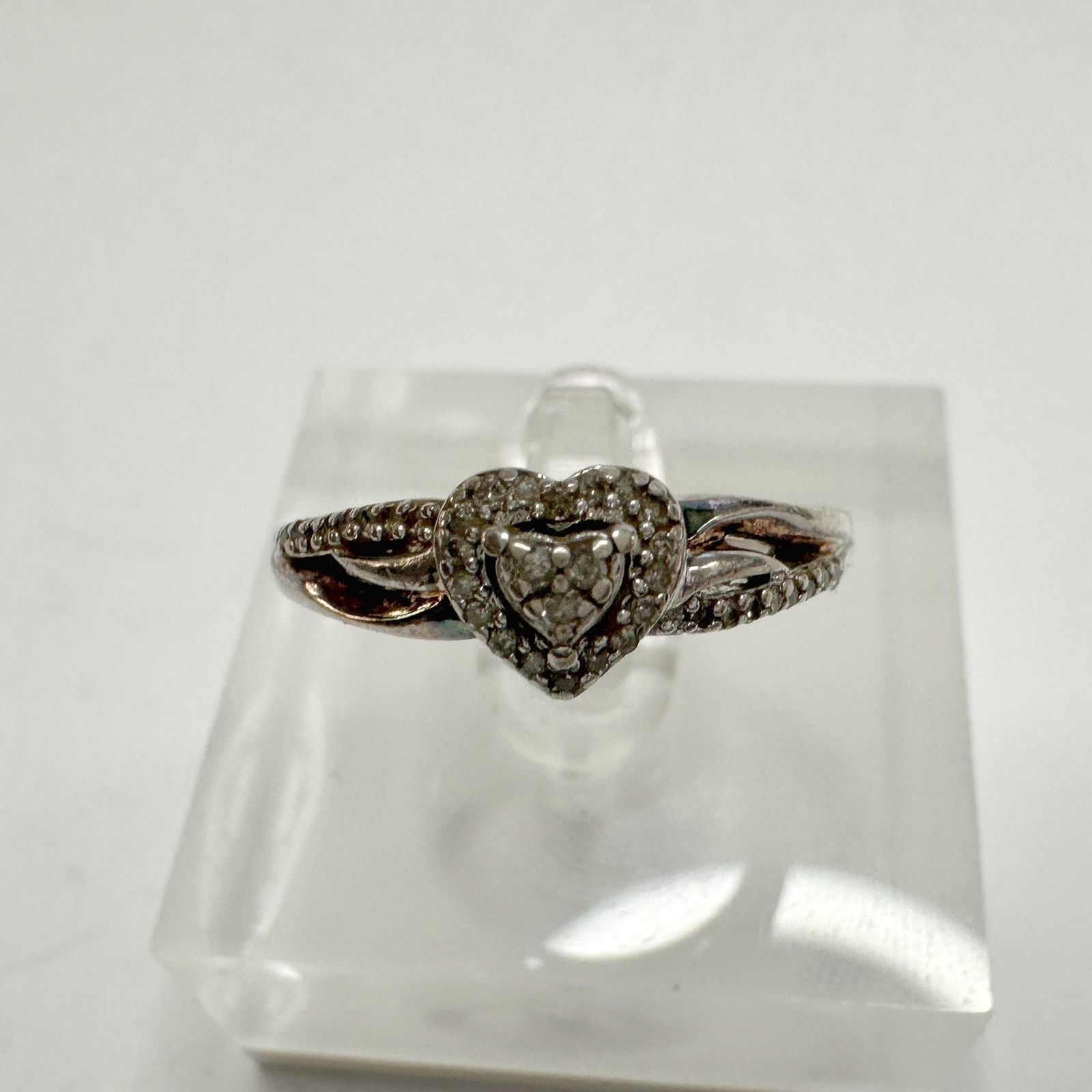 Other Pretty Sterling Silver Heart Ring with White Gemstones Sz 8 Size ONE SIZE - 11 Thumbnail