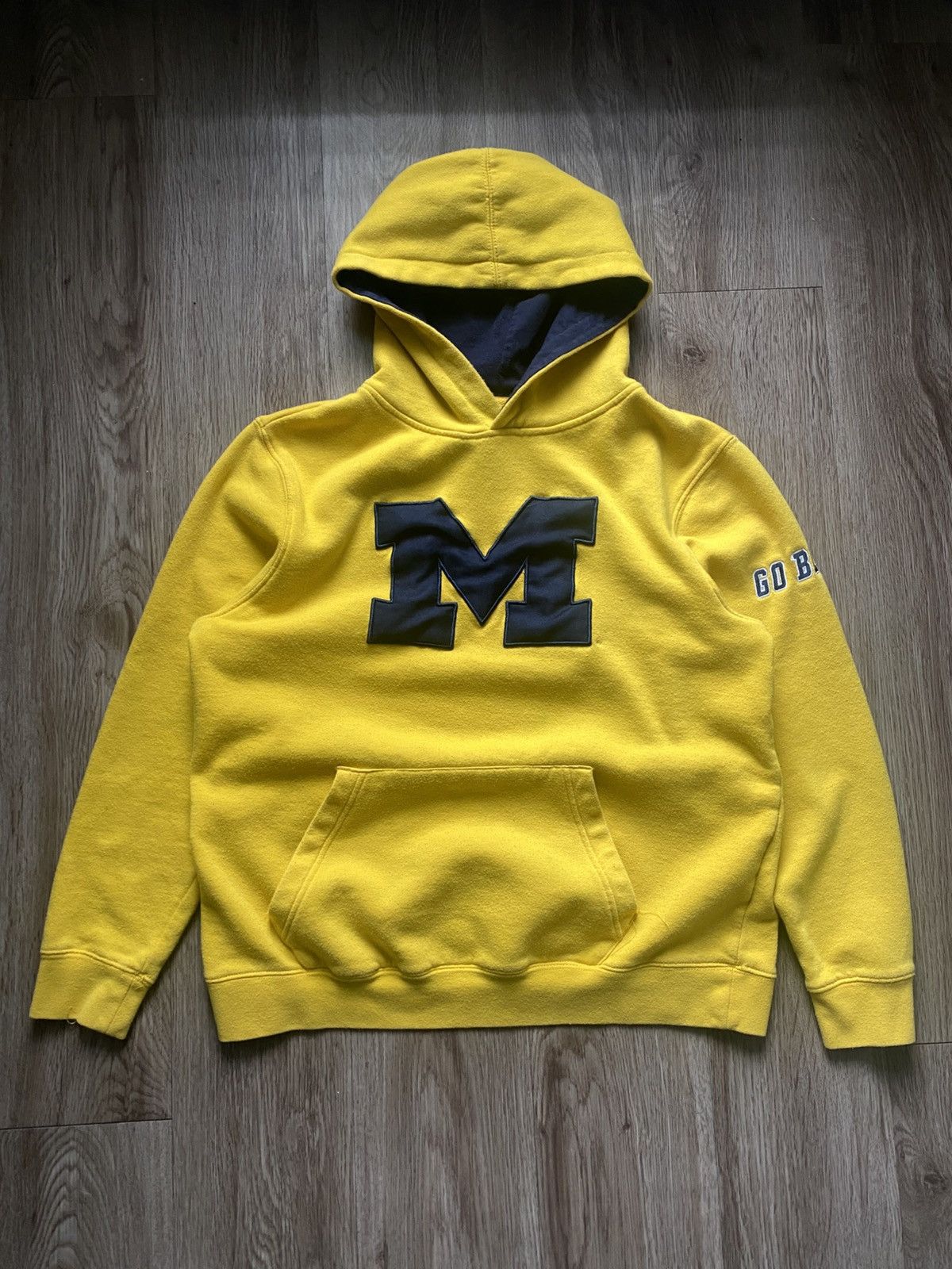 Vintage 00s Michigan Wolverines Hoodie Size US S / EU 44-46 / 1 - 1 Thumbnail
