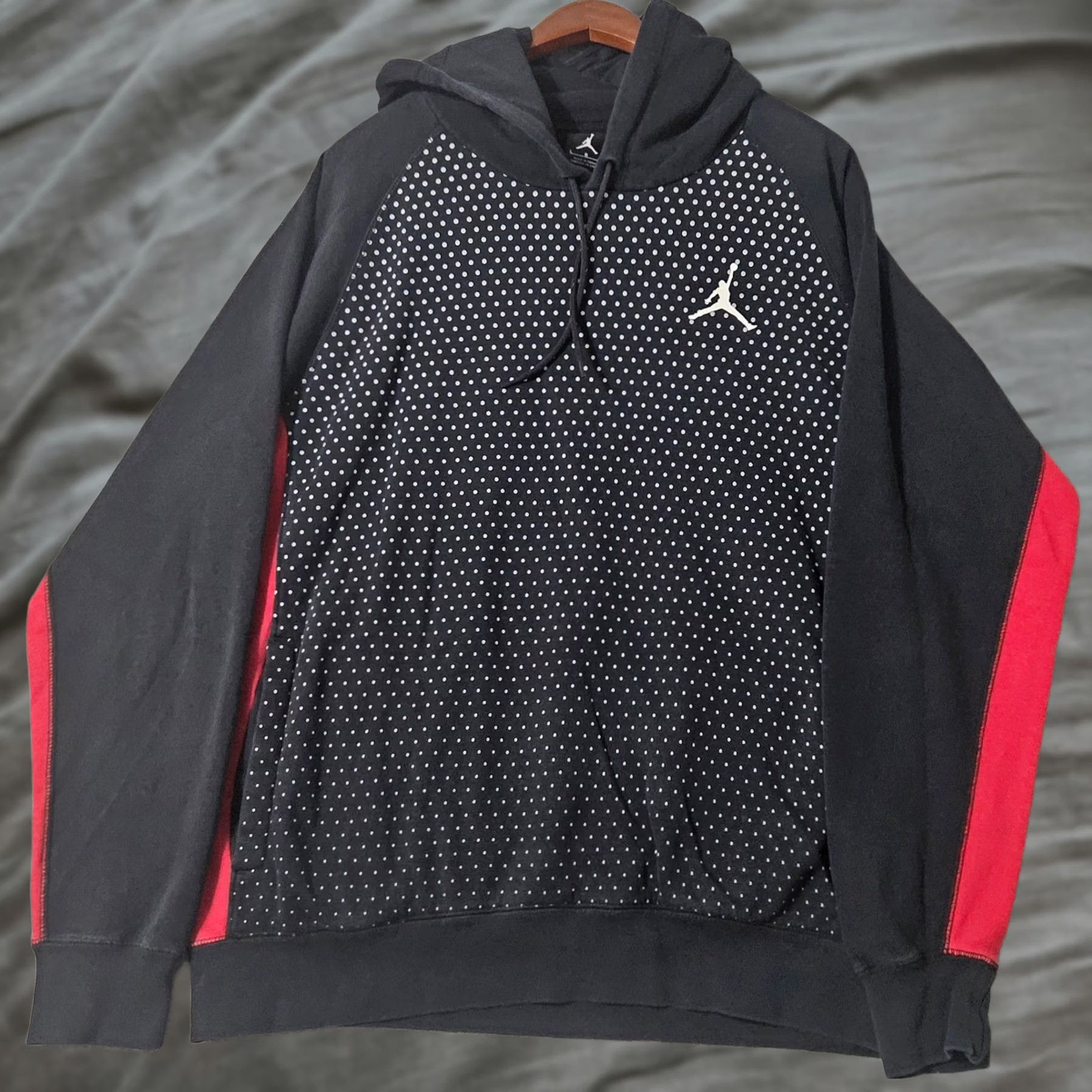 Nike Nike Air Jordan Hoodie Pullover Men L Black Polka Dots Sweatshirt Size US L / EU 52-54 / 3 - 1 Thumbnail