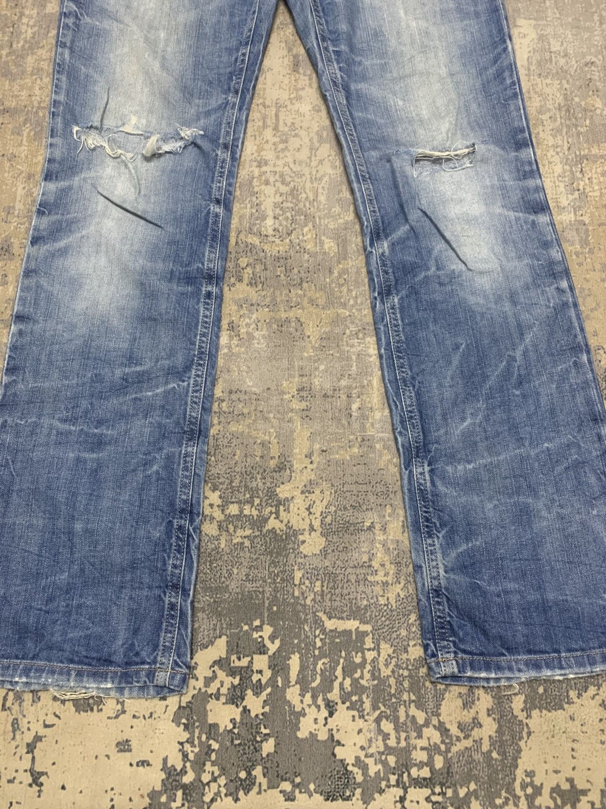 Diesel Vintage Flared Diesel Distressed Jeans Size US 30 / EU 46 - 3 Thumbnail