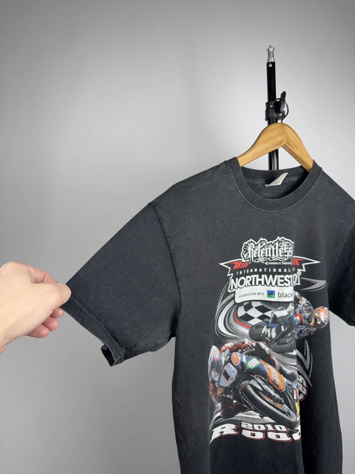 Vintage 00s Northwest 200 2010 Road Racing Moto T-Shirt Relentless Size US M / EU 48-50 / 2 - 15 Thumbnail
