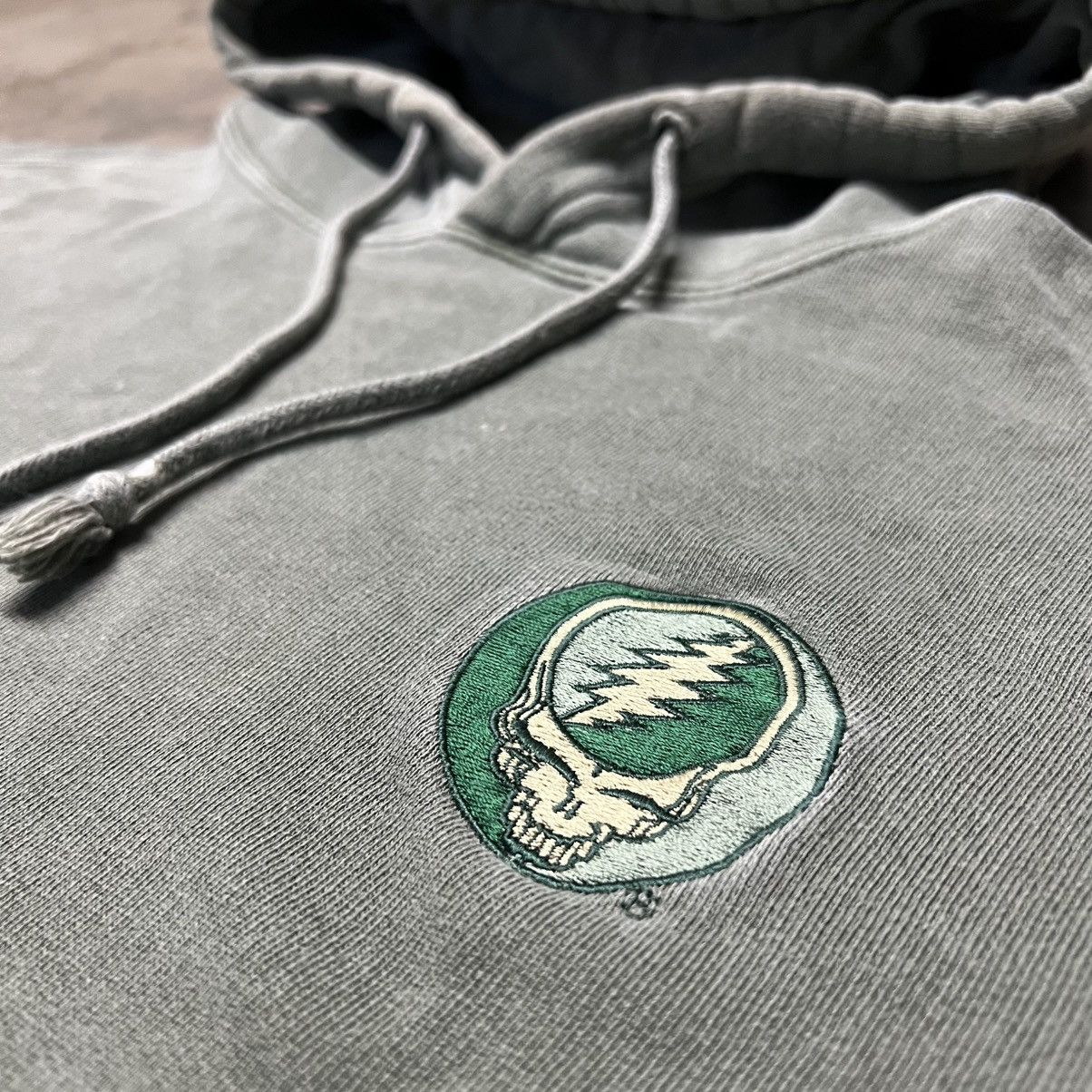 Band Tees × Grateful Dead × Vintage Vintage Grateful Dead Distressed Embroidery Hoodie Sweater Size US M / EU 48-50 / 2 - 4 Thumbnail