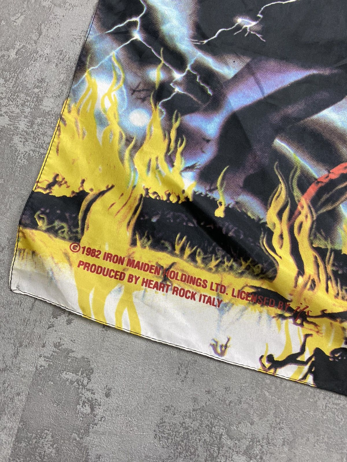 Band Tees × Vintage 5x 1982-2002 Rock Tapestry Flag Banner Poster vintage metal Size ONE SIZE - 2 Thumbnail