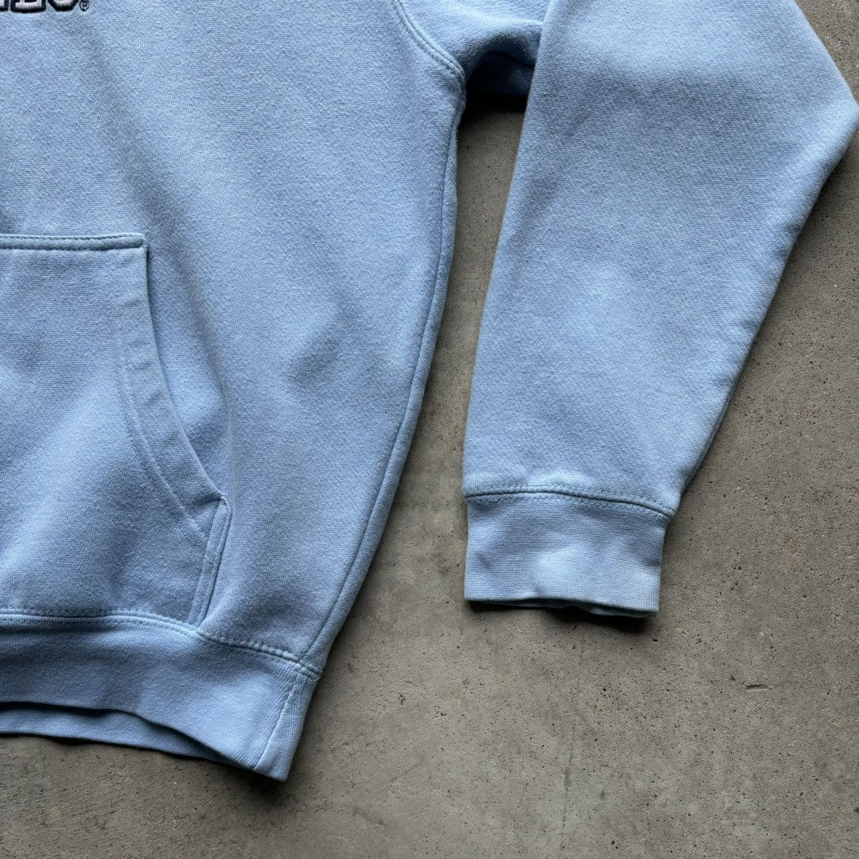 Vintage vintage Y2K UNC NORTH CAROLINA TAR HEELS Spellout hoodie Size US M / EU 48-50 / 2 - 8 Thumbnail