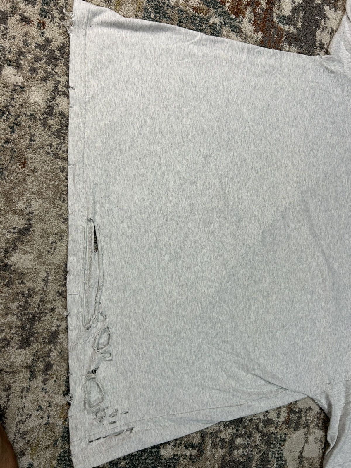 Balenciaga Balenciaga 2023 Destroyed 3B Grey Tee Size 3 Oversized Size US L / EU 52-54 / 3 - 3 Thumbnail
