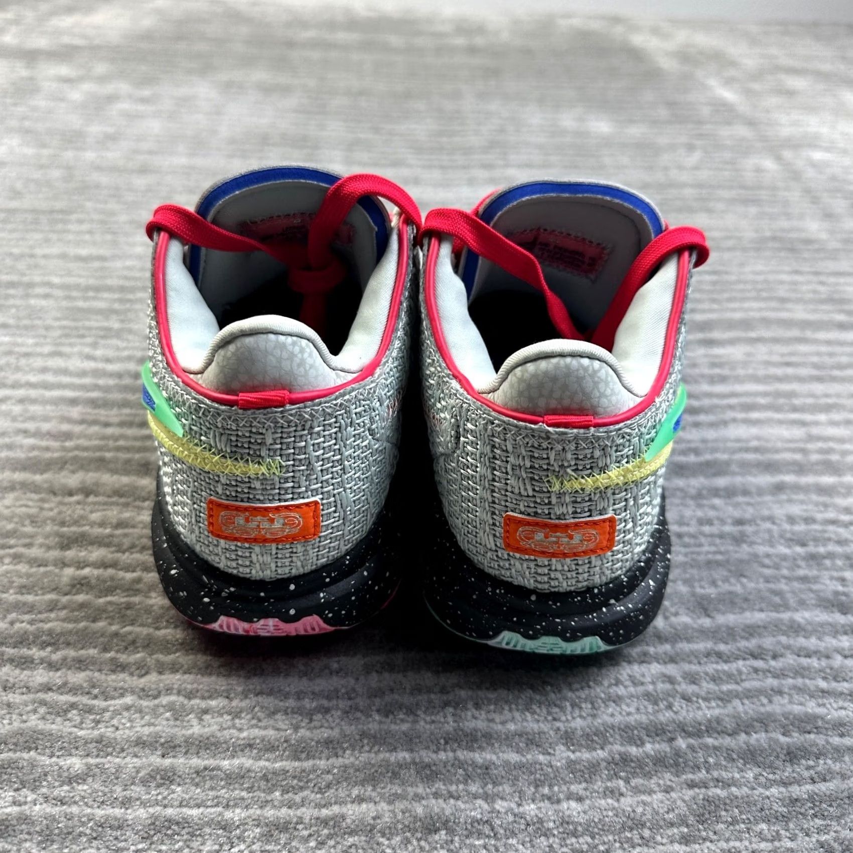 Nike Nike LeBron 20 Mens 4.5 Womens 6 Gray Lifer Basketball Shoes Low Top Sneaker Mens Women Grey 2023 Nike LeBron footwear Size S / US 4 / IT 40 - 6 Thumbnail
