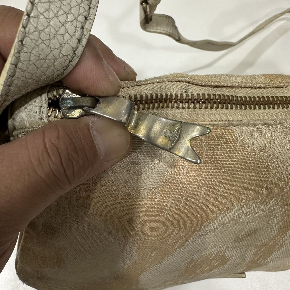 Vivienne Westwood ‼️YES‼️ VINTAGE VIVIENNE WESTWOOD CROSSBODY LIKE SAUMUR BAG Size ONE SIZE - 12 Thumbnail