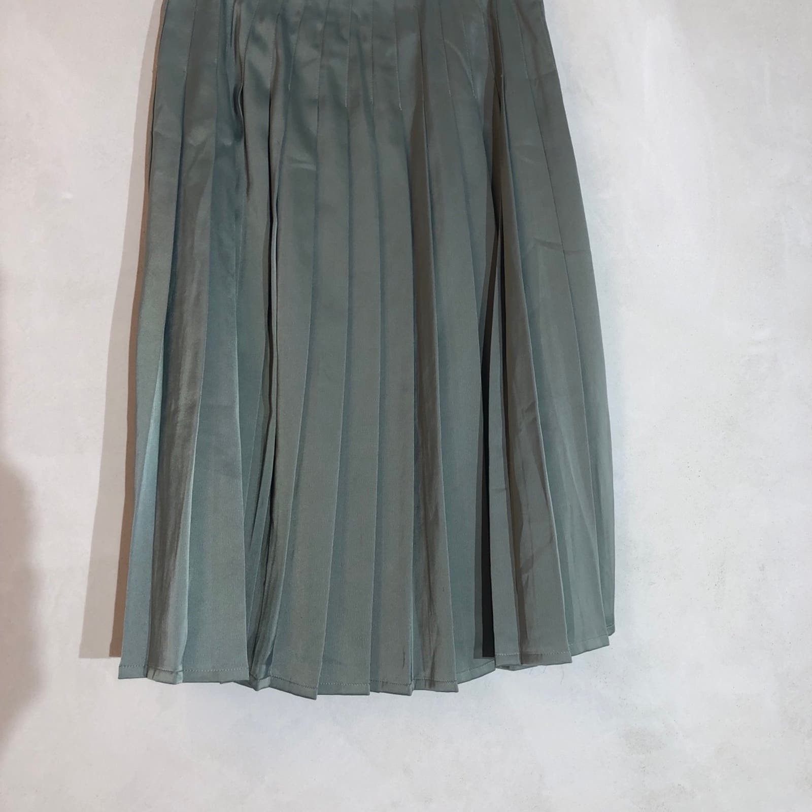 Other Blanc green pleated skirt with adjustable waist strap Size 34" / US 12 / IT 48 - 1 Thumbnail