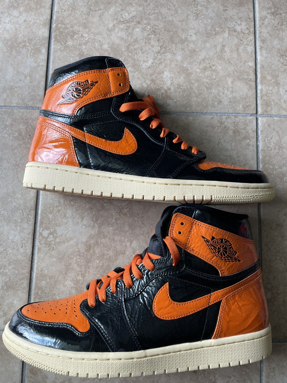 Jordan Brand AIR JORDAN 1 RETRO HIGH OG/ SHATTERED BACKBOARD 3.0 Size US 10.5 / EU 43-44 - 1 Thumbnail