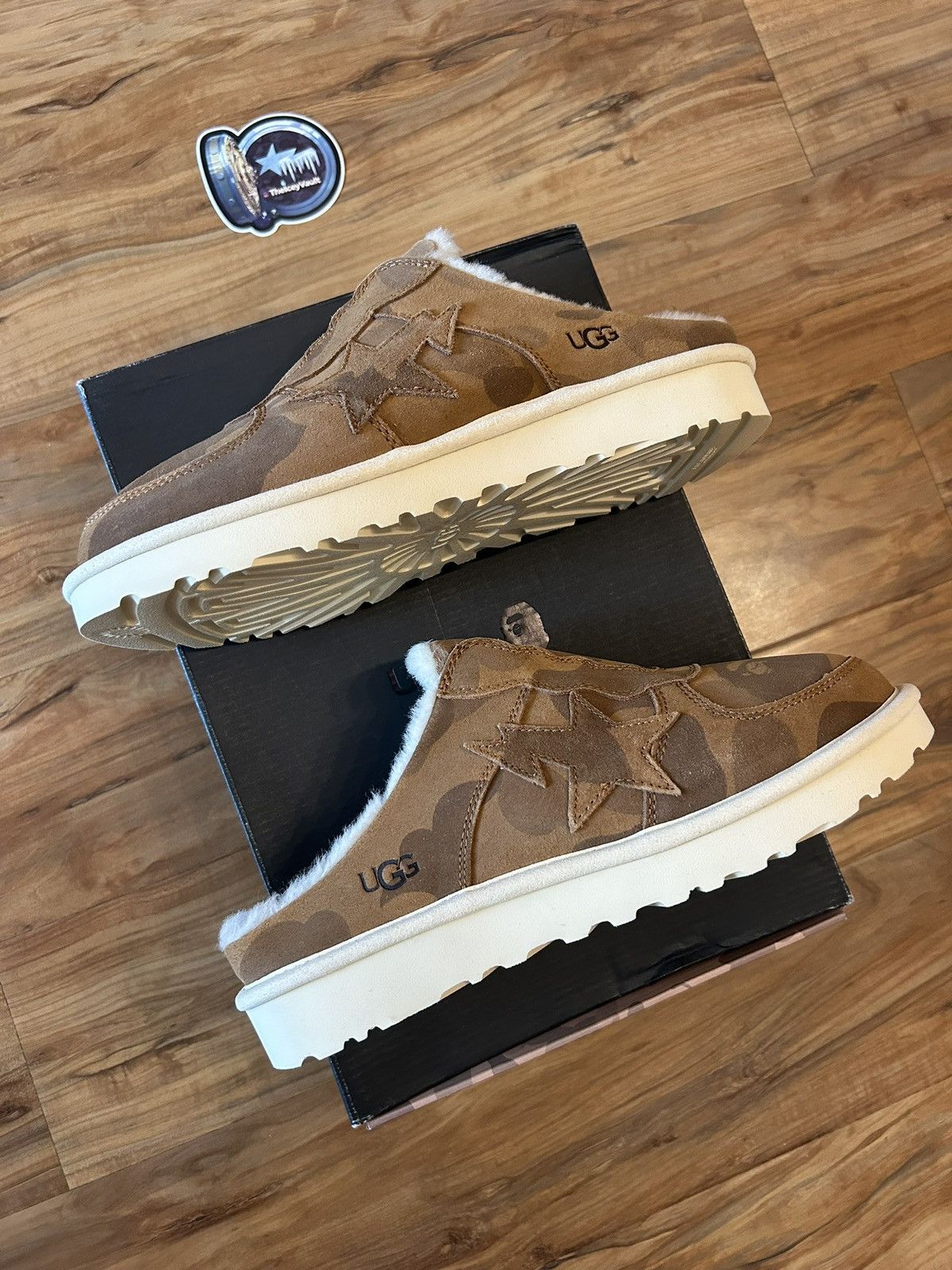 Bape × Ugg NEW Bape x Uggs Tasmans Clogs Size US 8 / EU 41 - 3 Thumbnail