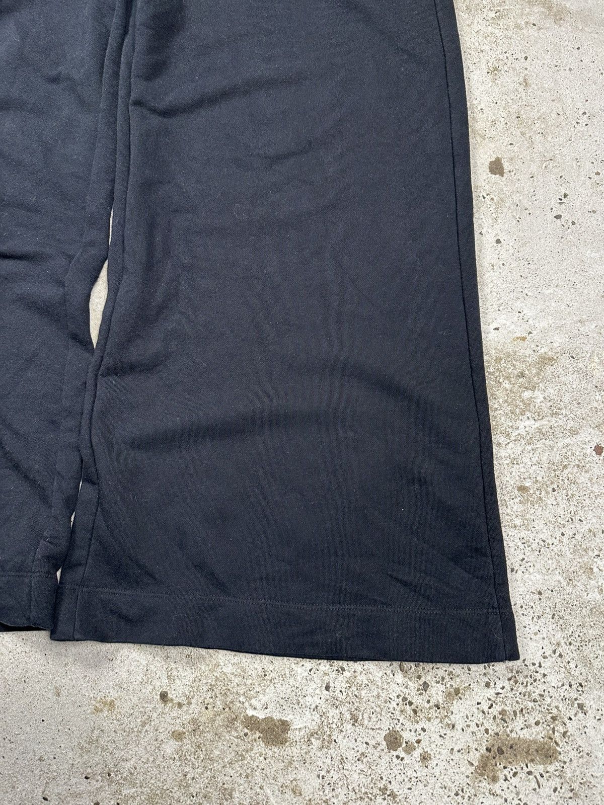 Japanese Brand × Vintage Vintage Y2K ULTRA BAGGY Black Sweatpants Wide Legs Loose Size US 34 / EU 50 - 3 Thumbnail