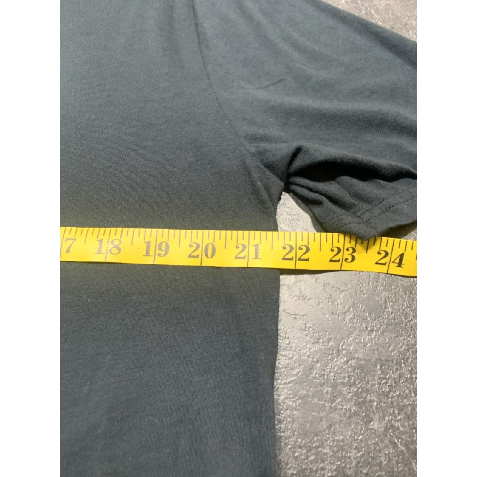 Under Armour Under Armour Mens Large Short Sleeve Loose Fit HeatGear Crew Neck T-Shirt Black Size US L / EU 52-54 / 3 - 7 Thumbnail
