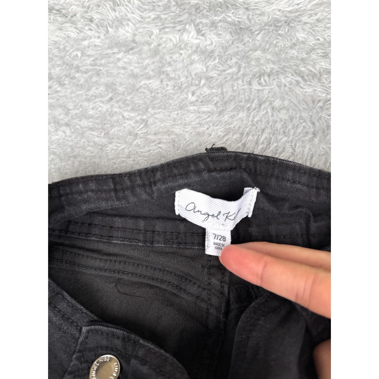 Vintage Angel Kiss Jeans Women Bootcut Denim Black 30x28 Juniors 7 Slimming Stretch Pocket 5-Pocket Design Low Rise Cotton Blend Costume? Size 28" / US 6 / IT 42 - 6 Thumbnail