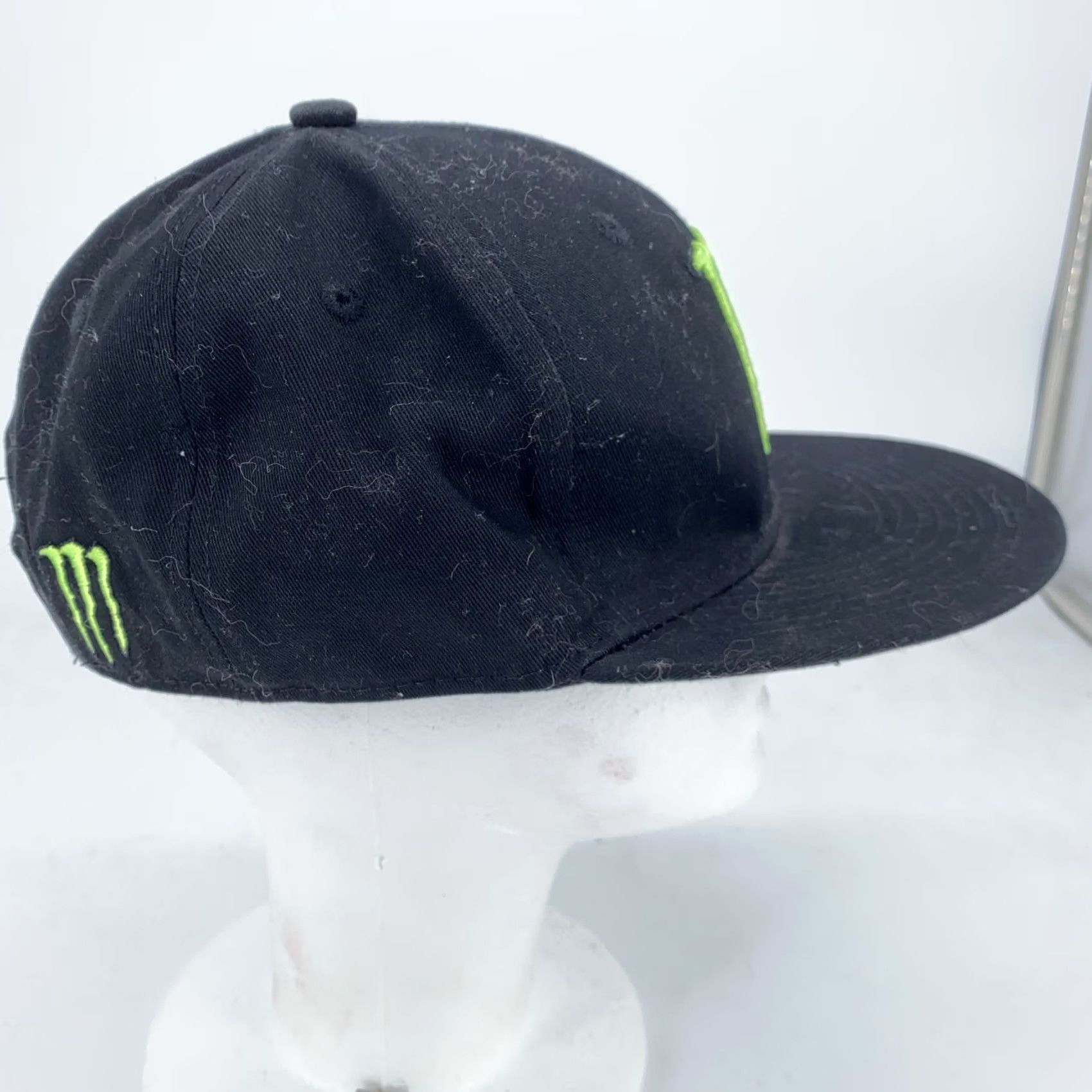 Vintage Monster Energy Hat Cap Snap Back Embroidered Mens One Size Trucker Green Black Size ONE SIZE - 2 Thumbnail