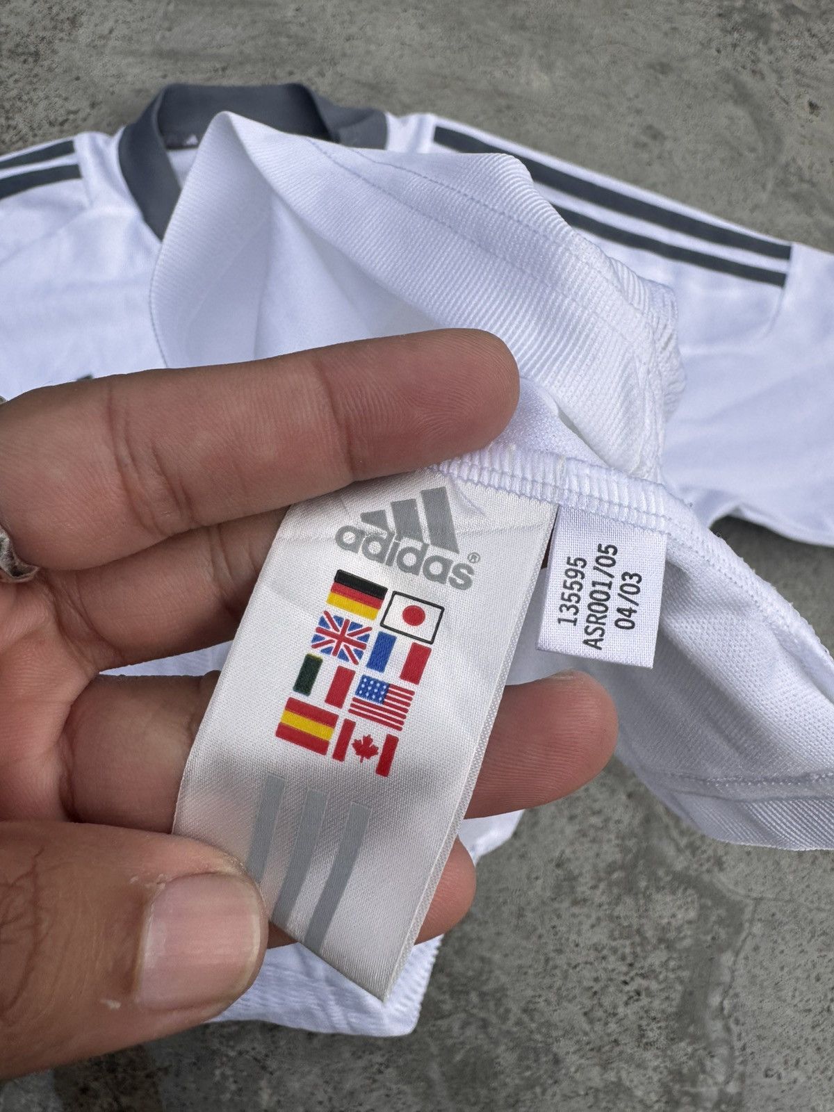 Vintage Ze Roberto Bayern Munich 2003 away kit Size US L / EU 52-54 / 3 - 4 Thumbnail