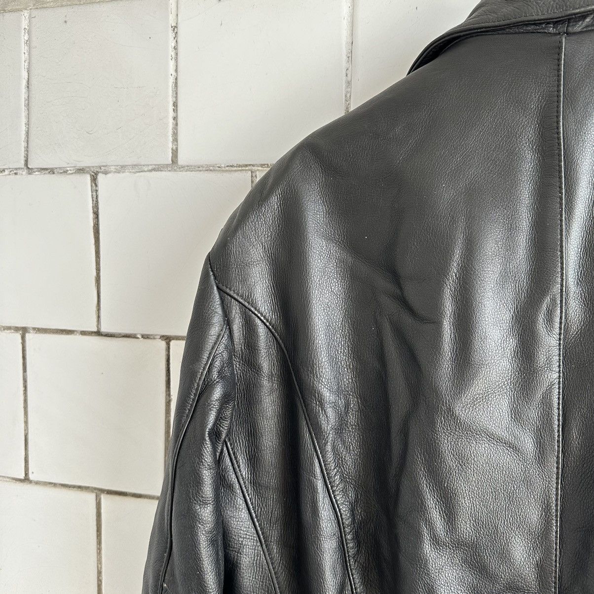 Vintage Vintage Moto Leather Jacket Style USA 90s Y2K Size US L / EU 52-54 / 3 - 12 Thumbnail