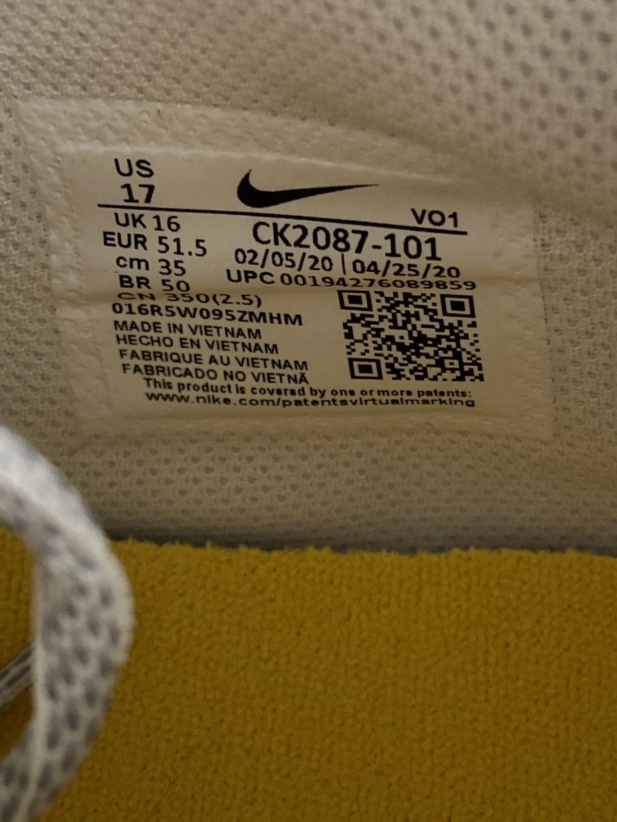 Nike New Nike Mamba Fury "Lakers Home" Size 17US Size US 15 / EU 48 - 13 Thumbnail