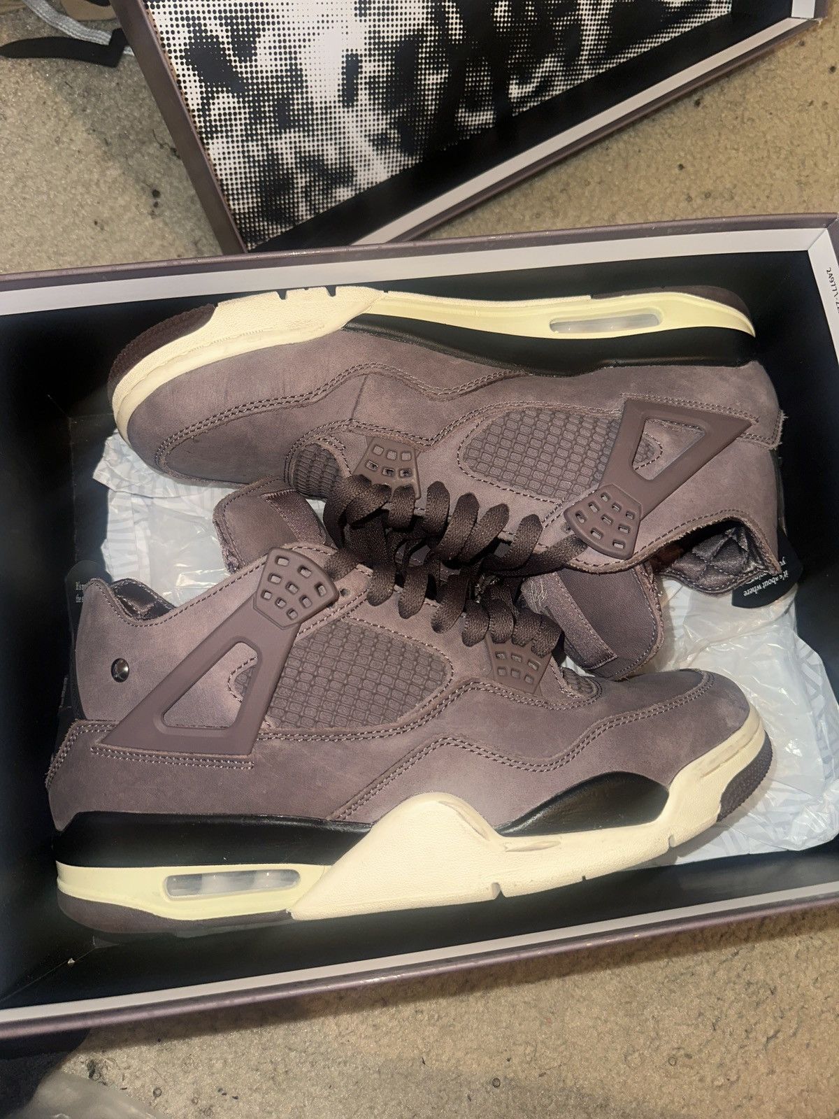 Jordan Brand × Nike A Ma Maniere Jordan 4 Size US 10 / EU 43 - 9 Thumbnail