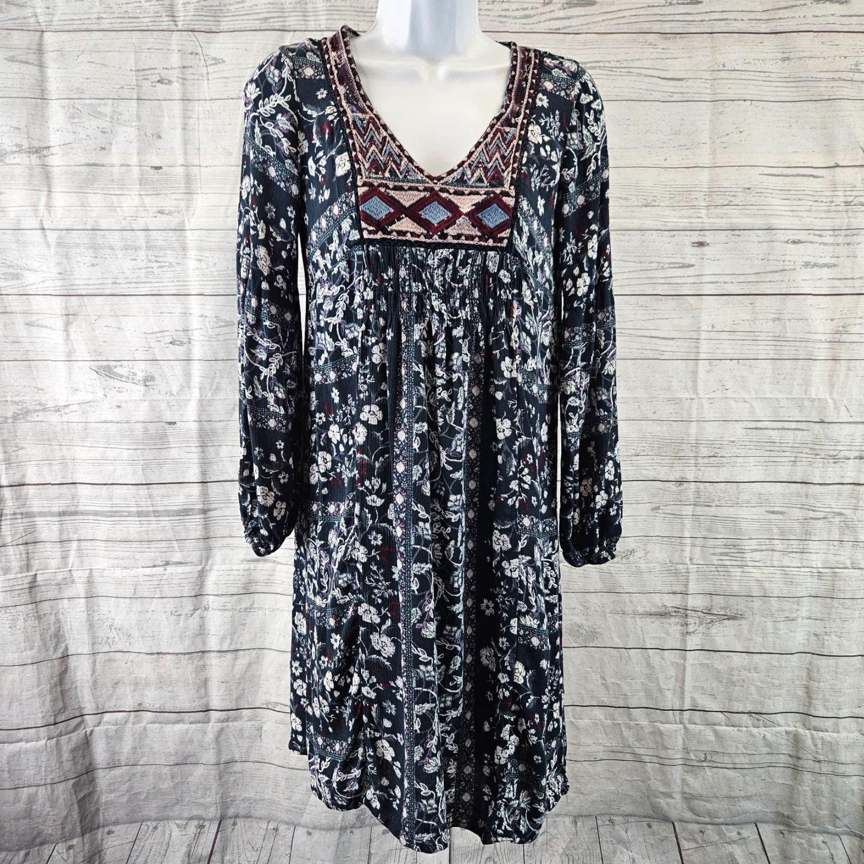 Vintage Knox Rose Womens Dress XS Blue Purple Floral Embroidered Long Sleeve Rayon V-Neck Pullover Shif t Womens XS Blue Floral Embroidered 90s? Size XS / US 0-2 / IT 36-38 - 2 Thumbnail