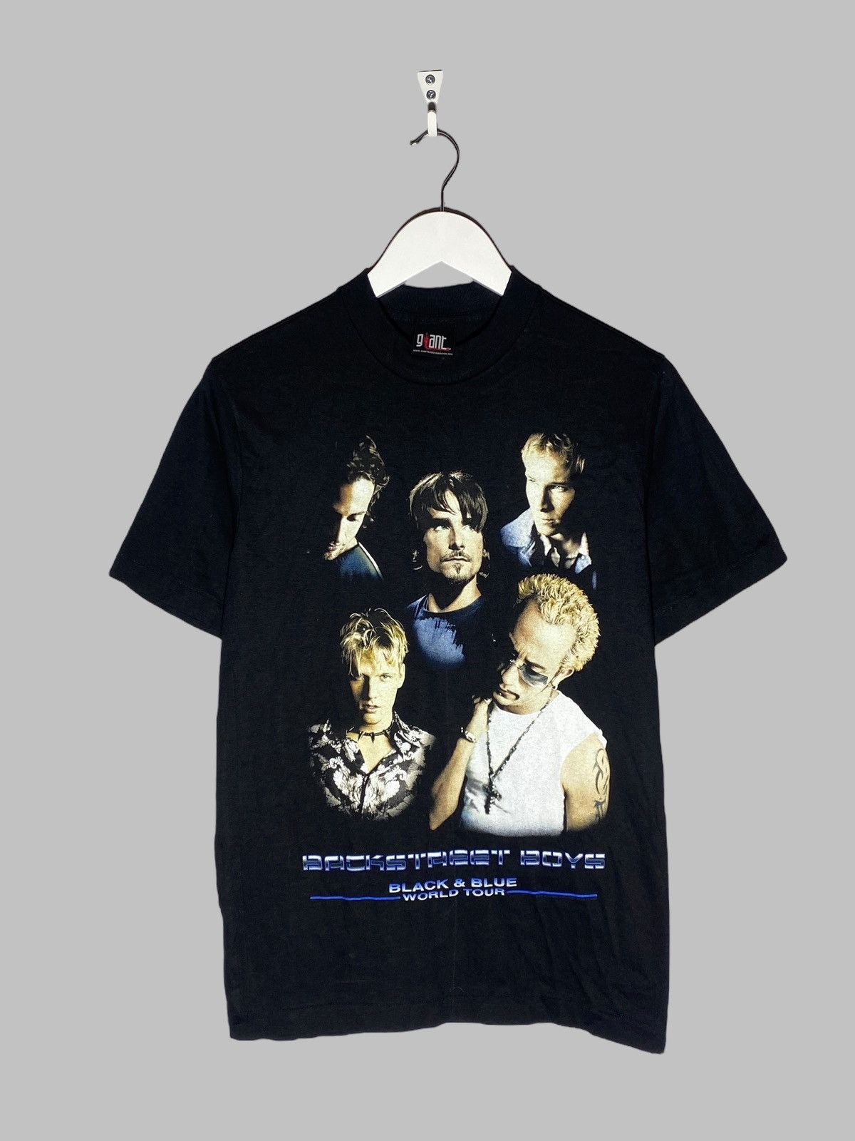 Band Tees Vintage 2001 Backstreet Boys - Black & Blue Tour T-Shirt Size US S / EU 44-46 / 1 - 1 Thumbnail
