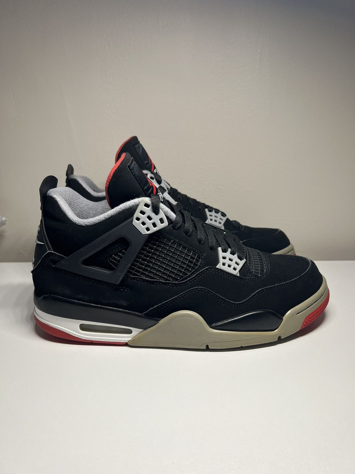 Jordan Brand × Nike Jordan 4 Retro “Bred” Size US 10 / EU 43 - 2 Thumbnail