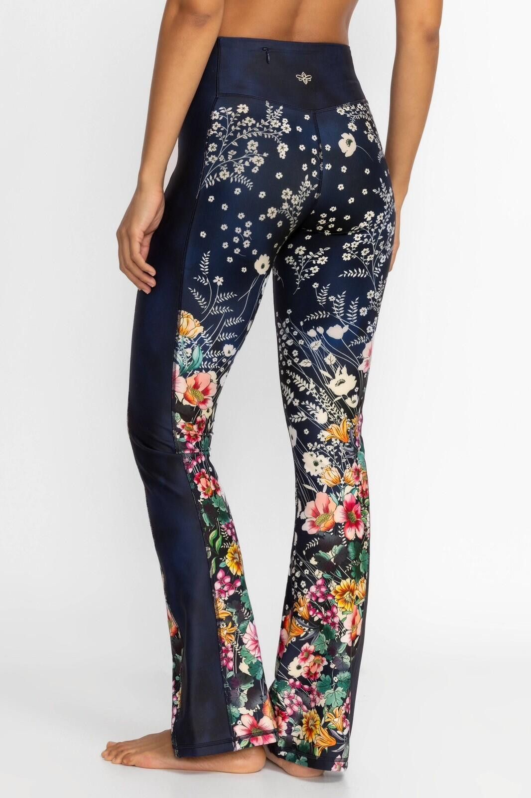 Other Johnny Was Women’s XL Leggings Baby Bell Floral Bursting Size 40" / US 18 - 1 Thumbnail