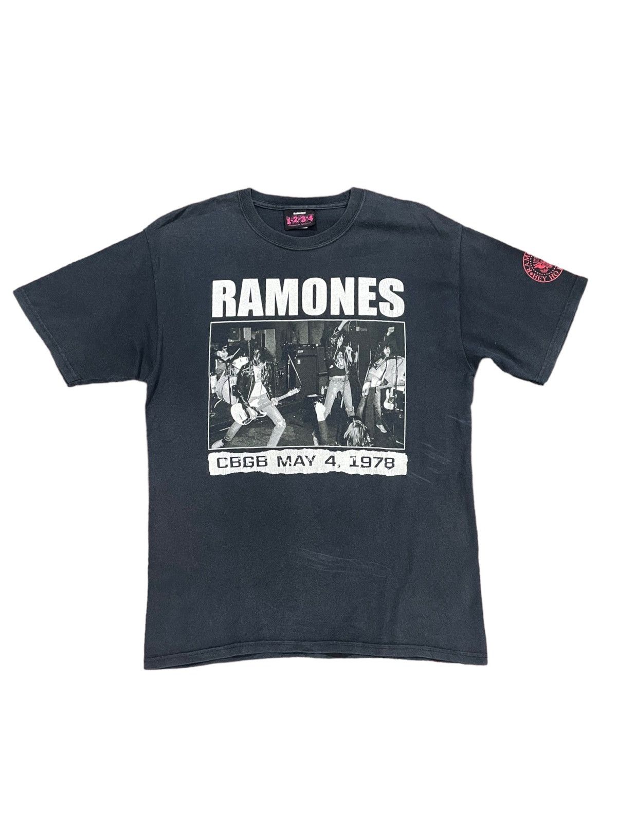 Band Tees Vtg Ramones Tee Size US M / EU 48-50 / 2 - 1 Thumbnail