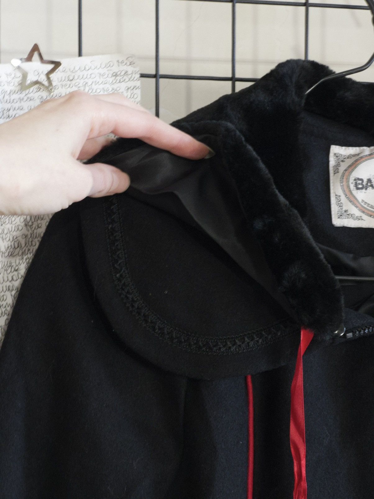 Vintage Banned retro gothic coat with bows Size S / US 4 / IT 40 - 13 Thumbnail