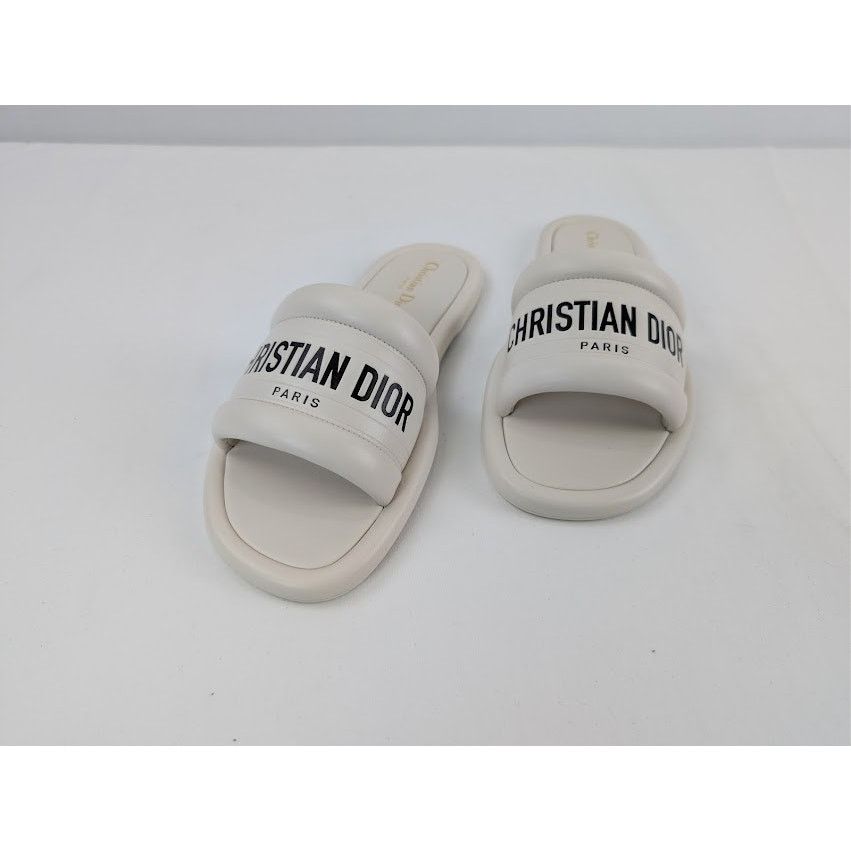 Dior o1rshd1 Every-D Embossed Lambskin Slide Sandal in Off White Size US 7 / EU 40 - 8 Thumbnail