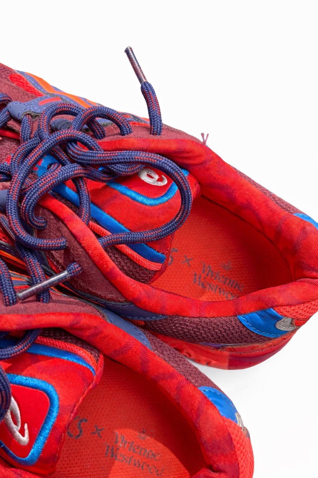 Asics × Vivienne Westwood ASICS x Vivienne Westwood Gel-Kayano 5 OG “Classic Red” US 9 Size US 9 / EU 42 - 6 Thumbnail