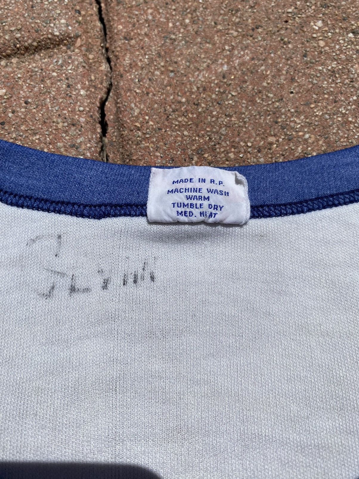 Vintage VINTAGE USS Tarawa Henley T-Shirt Size US M / EU 48-50 / 2 - 4 Thumbnail