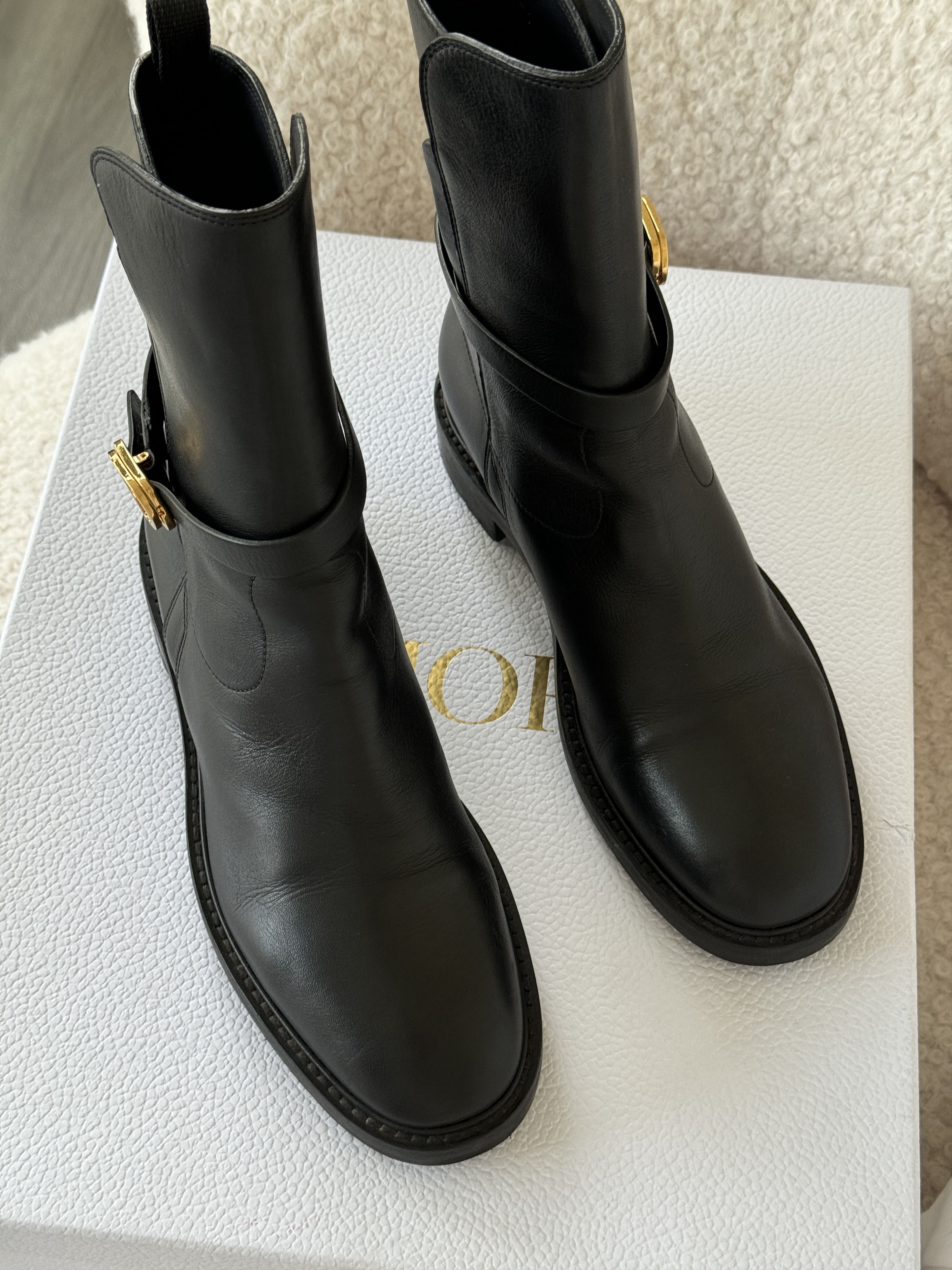 Dior Dior women ankle calfskin boots with CD signature buckle Size US 7.5 / IT 37.5 - 3 Thumbnail