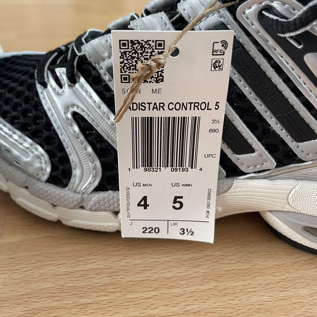 Adidas Adistar Control 5 black sneaker Size US 5 / IT 35 - 8 Thumbnail