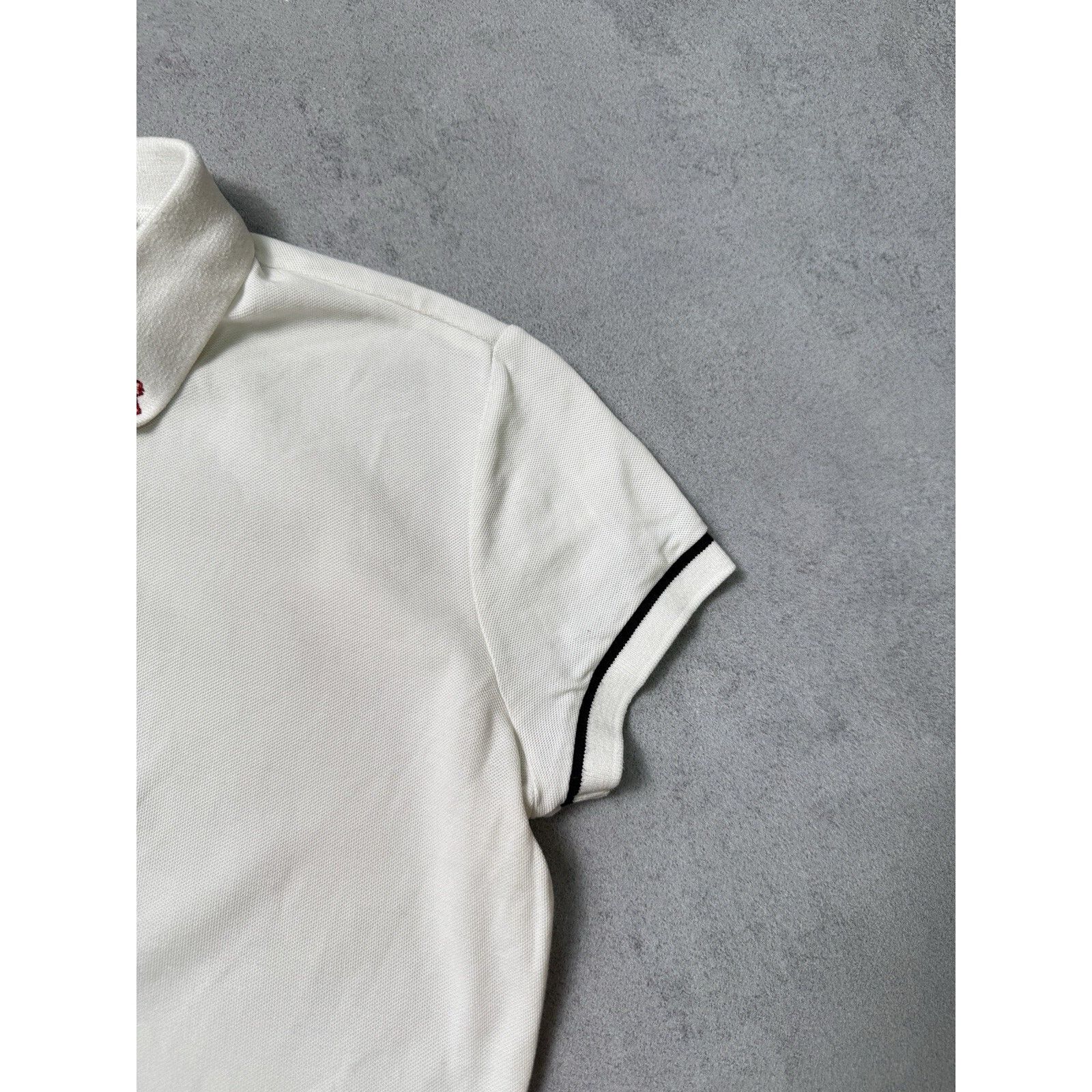 Moncler Moncler Women Polo T Shirt Collar Logo Size S White Size S / US 4 / IT 40 - 4 Thumbnail
