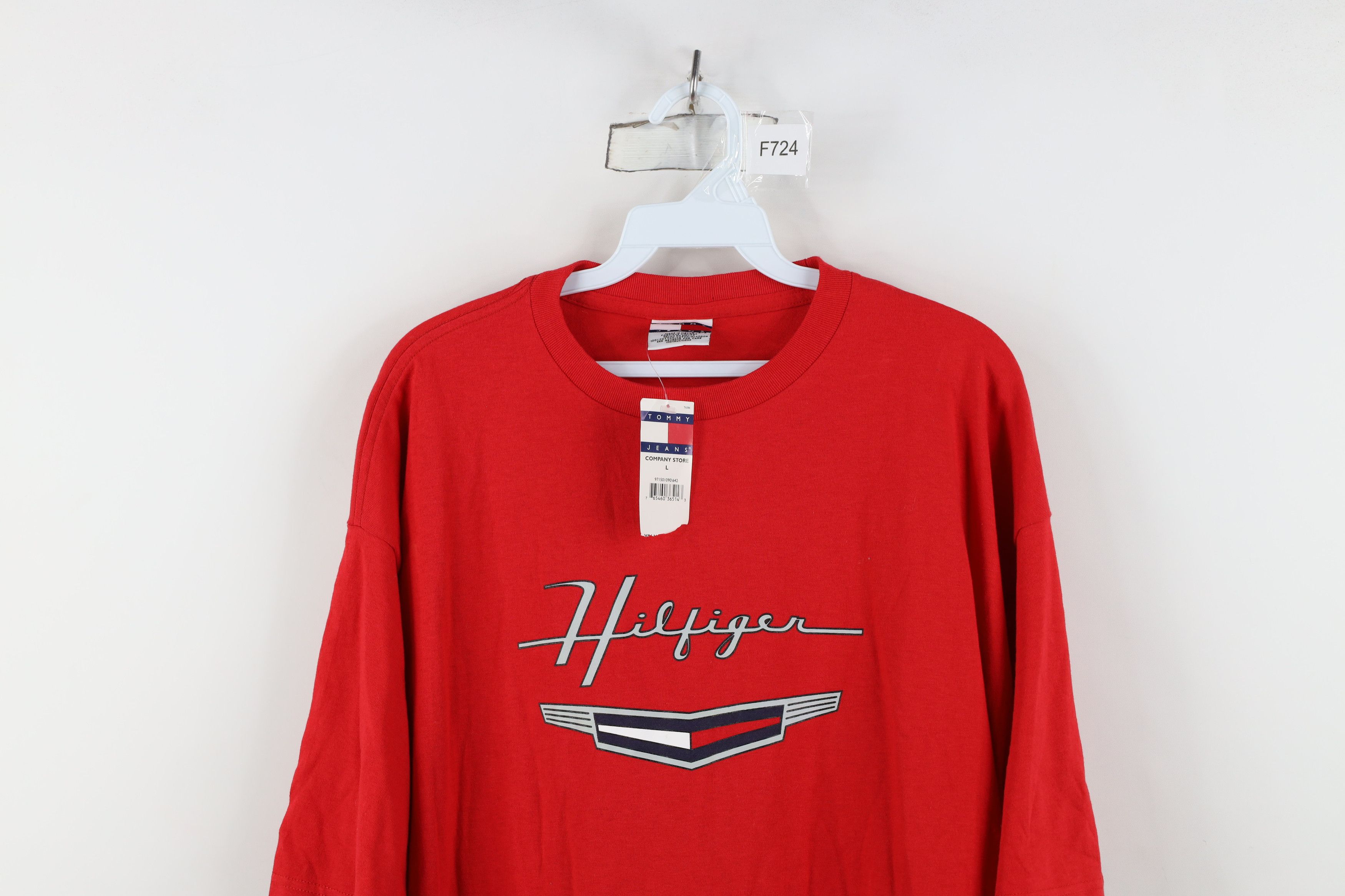 Tommy Hilfiger Deadstock Vintage 90s Tommy Hilfiger Spell Car Logo T-Shirt Size US L / EU 52-54 / 3 - 2 Thumbnail