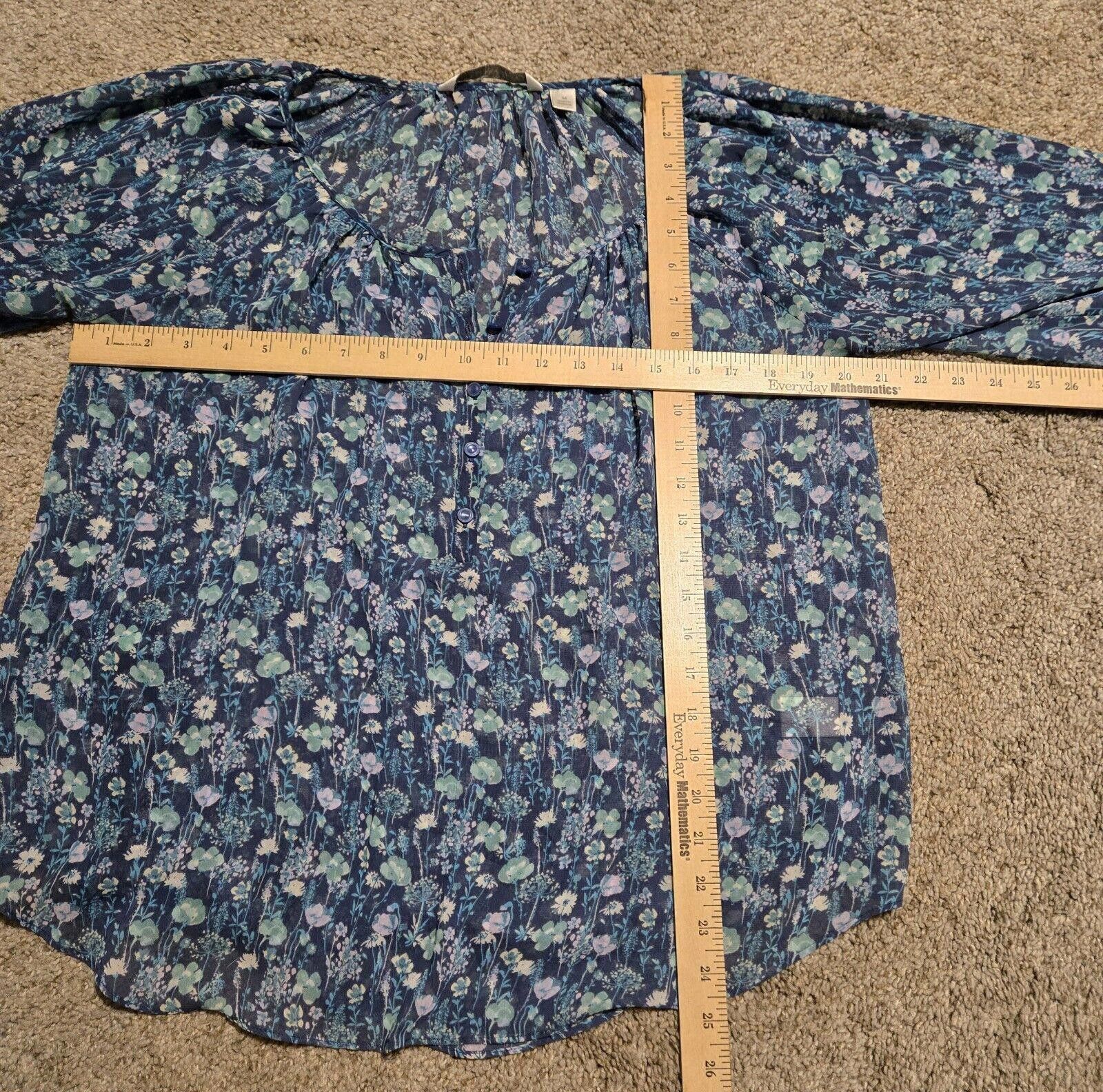 Designer Lauren Conrad Blouse Blue Floral 3/4 Sleeves Round Neck M Size M / US 6-8 / IT 42-44 - 2 Thumbnail