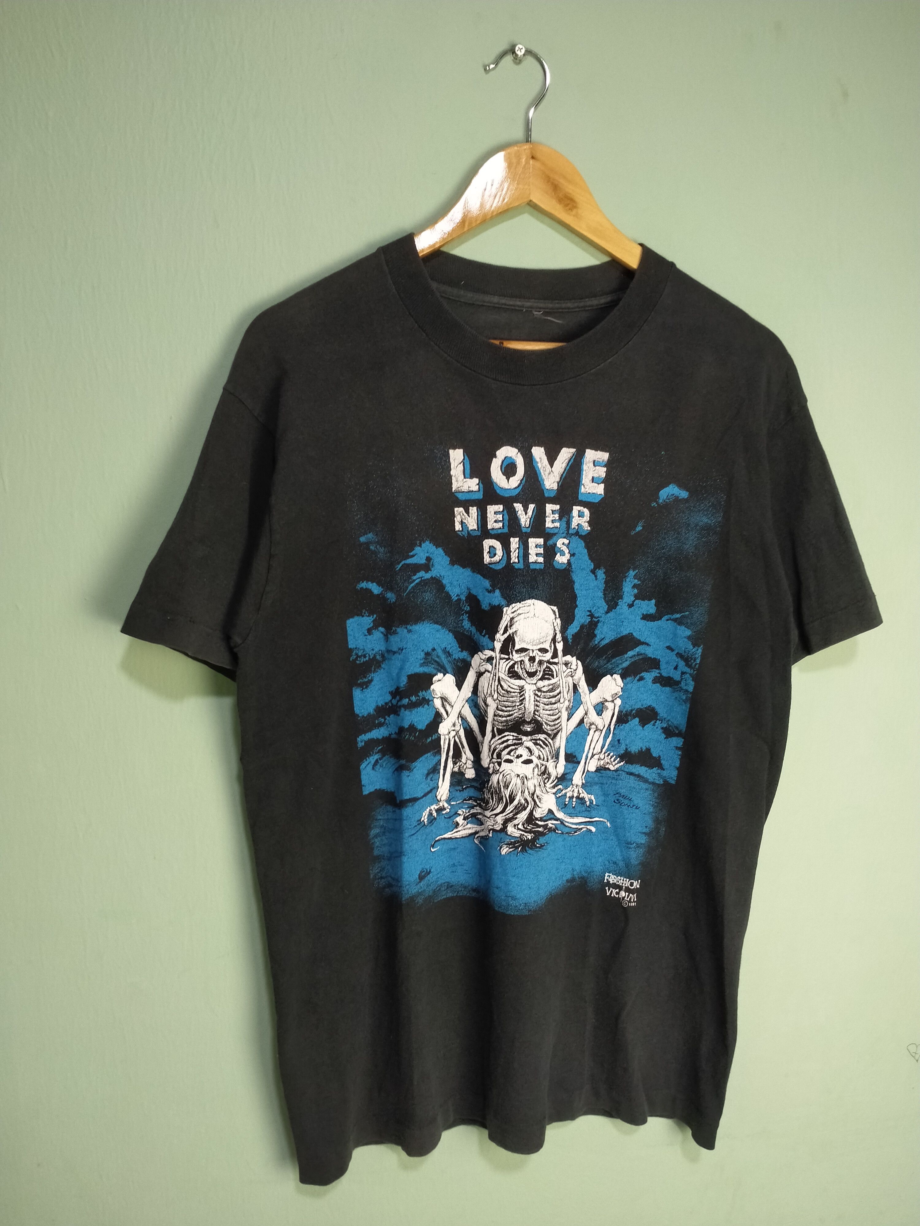 FASHON VICTIM LOVE NEVER DIES Tシャツ　90s Vintage Fashion Victim Love Never Dies Skull Movie 1994 T