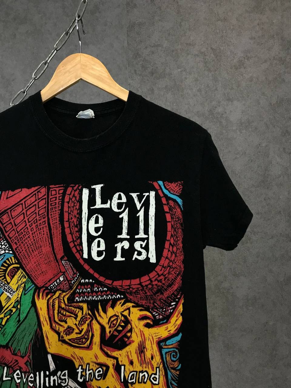 Band Tees × Vintage Levellers Levelling the Land vintage rock band tee Size US S / EU 44-46 / 1 - 3 Thumbnail