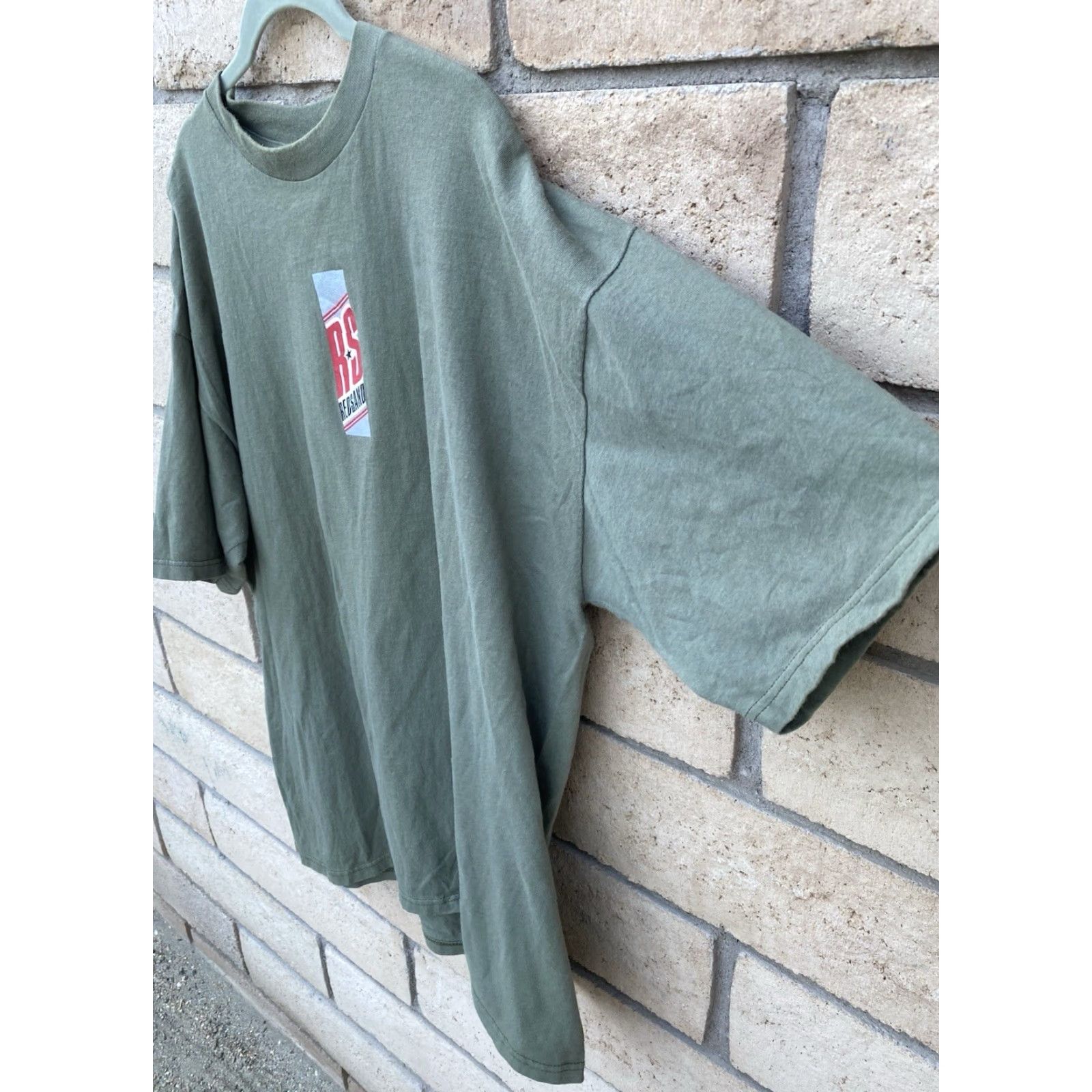 Vintage VINTAGE Redsand Made In USA T Shirt California Surf Skate Size XL Green 90s 1990s Graphic Print Front Back Mens Shortsleeve Size US XL / EU 56 / 4 - 6 Thumbnail