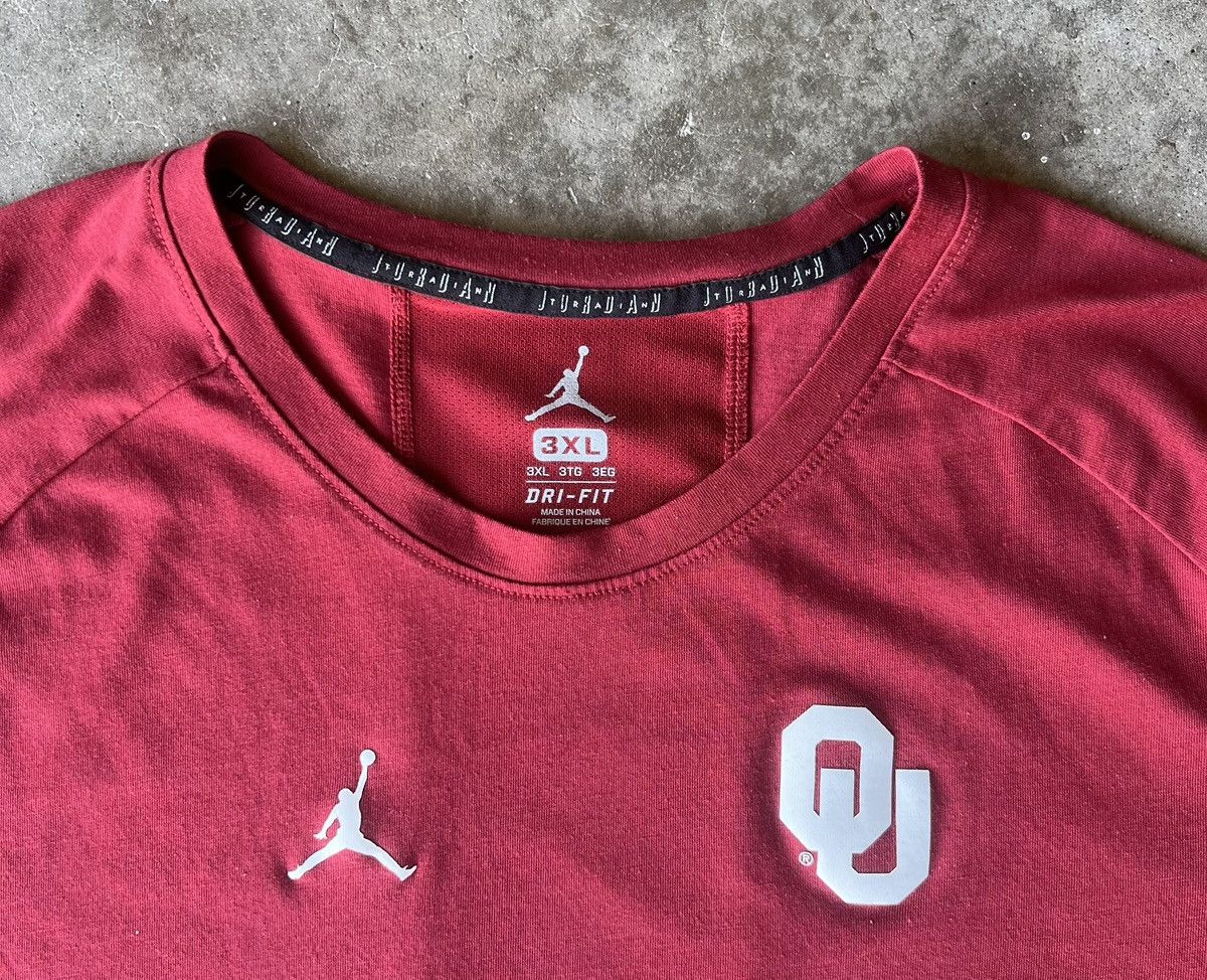 Jordan Brand × Nike Oklahoma University x Jordan Longsleeve T Shirt XXX - Large Size US XXL / EU 58 / 5 - 3 Thumbnail