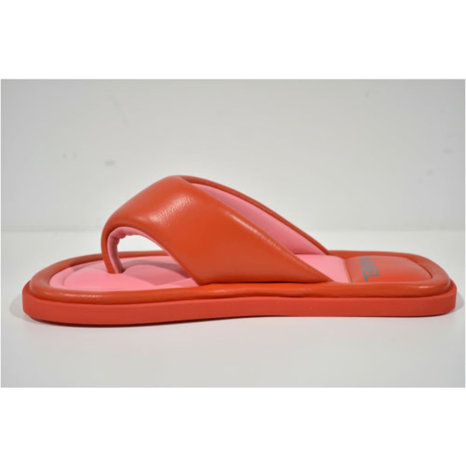 Chanel Chanel 22P Pink Red Lambskin Padded Pool Thong Logo Size US 12 / IT 42 - 8 Thumbnail