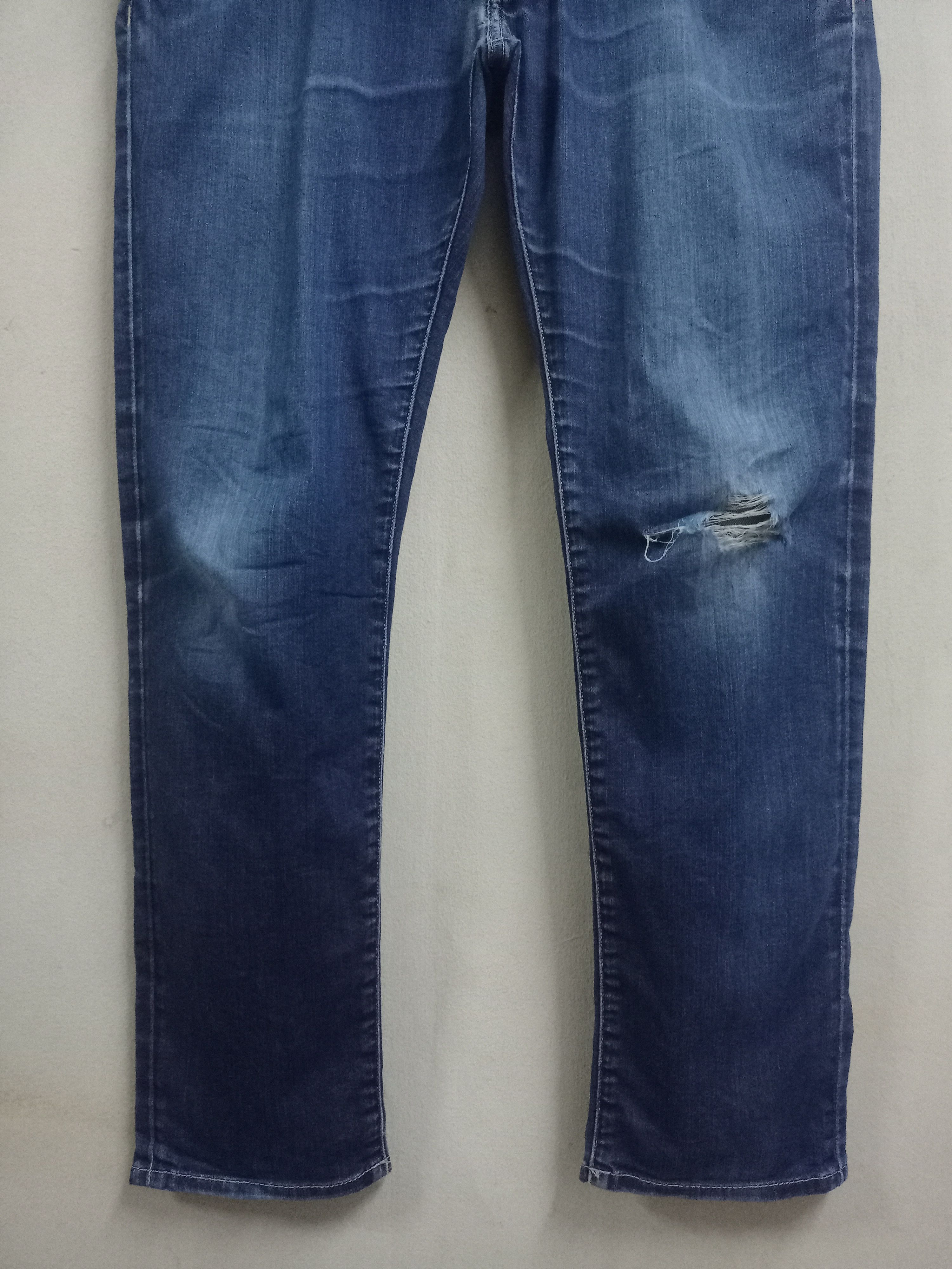 Jacob Cohen Vintage Jacob Cohen 622 Blue Wash Distressed Jeans Size US 36 / EU 52 - 6 Thumbnail
